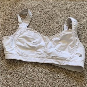 Lululemon White Sports Bra 36D ( No Pads)